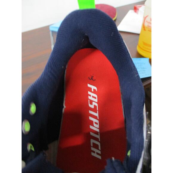 Used New Balance Women's Fresh Foam Velo V2 - Size 8 US - Picture 5 of 10